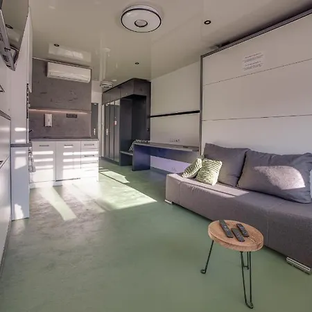 Ar Rezidencia Modern Flat